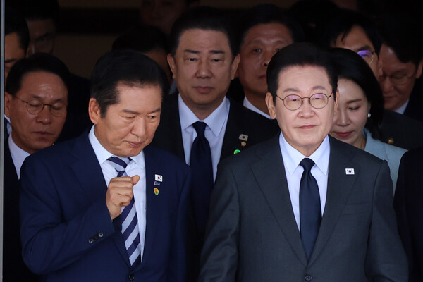 정청래 민주당 대표와 이재명 대통령. photo 뉴스1