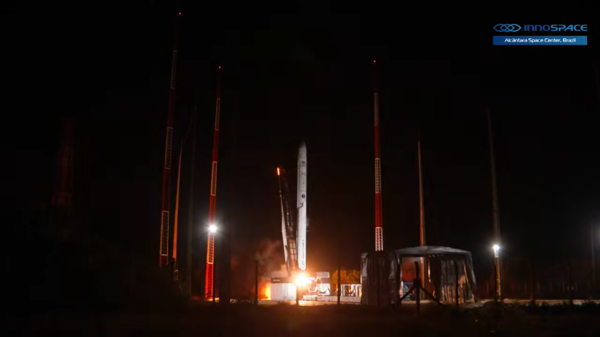 이노스페이스의 우주발사체 '한빛-나노'가 발사되고 있다. photo 유튜브