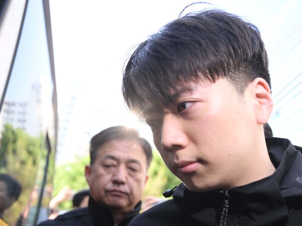 장윤기 부친 집서 케이블타이 발견