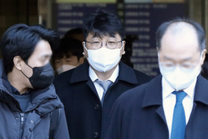 '실소유주 논란' 빗썸...지배구조 개편에도 IPO는 안갯속 - 뉴스 썸네일 이미지